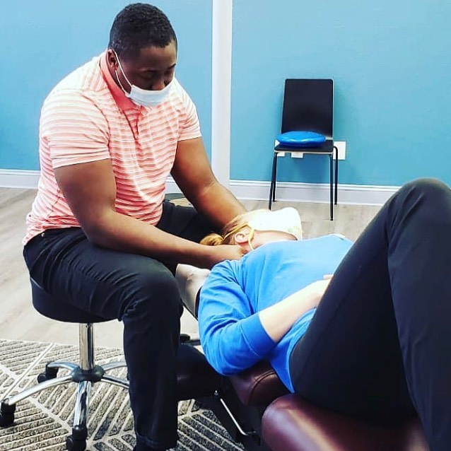 Chiropractor Session in Hayward, CA
